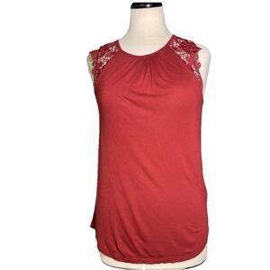 H&M Red Solid Embroidery Edges Short Sleeve Top Blouse Shirt Size Small